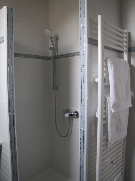 Chambres D'Hotes Les Muriers Romans-sur-Isère Esterno foto